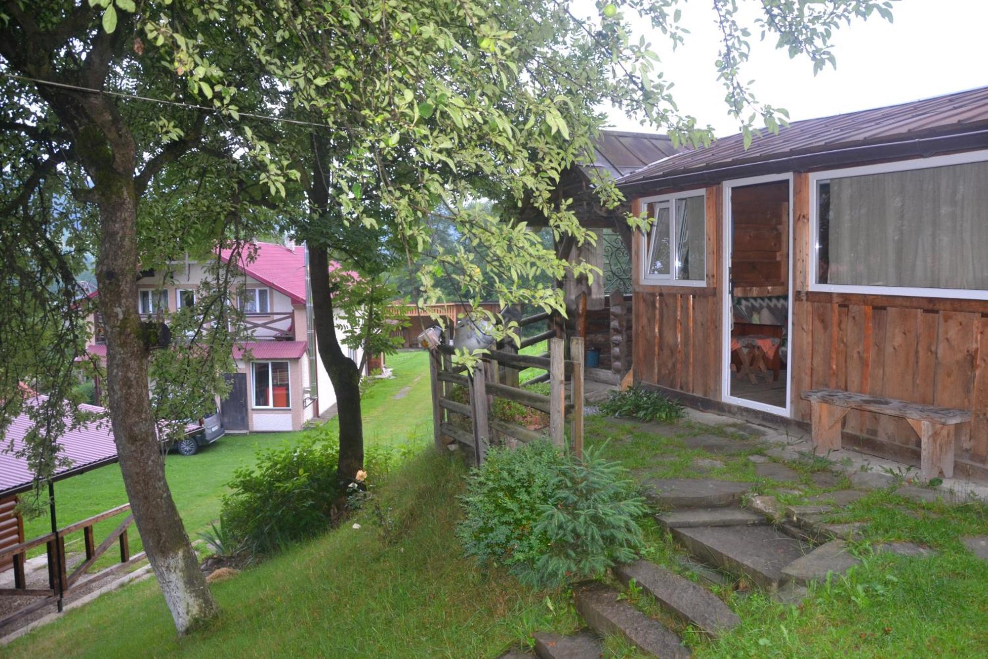Pid Lisochkom Verkhovyna Exterior foto